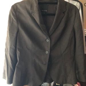 The limited brown 3/4 sleeve blazer